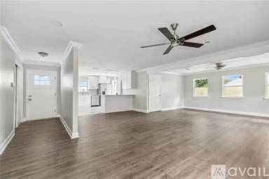 Main picture of 3352 Somerset Dr