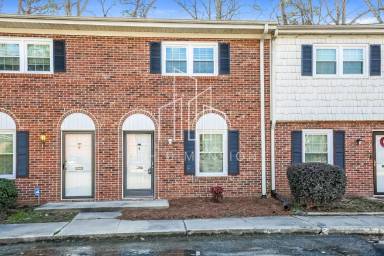 Main picture of 224 Northpoint Ave