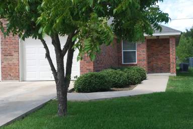 Main picture of 911 Lemonwood St
