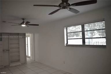 Main picture of 10190 SW 203rd Ter