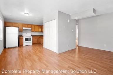 Main picture of 330 Mount Everest Dr