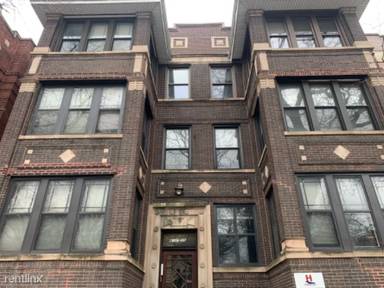 Main picture of 4139 S Michigan Ave