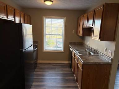 Main picture of 1041 Brandy Ln