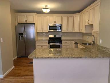 Main picture of 21 Nash St