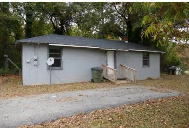 Main picture of 201 Lee St