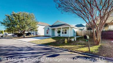 Main picture of 161 Water Oaks Loop