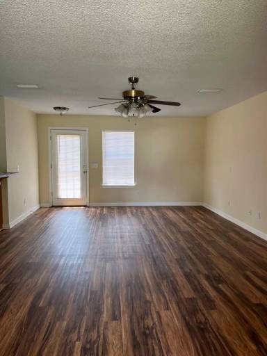 Main picture of 2904 Morningdove Way