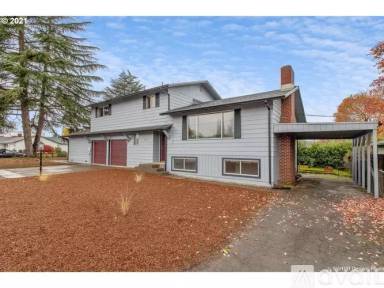 Main picture of 3412 Yolanda Ave
