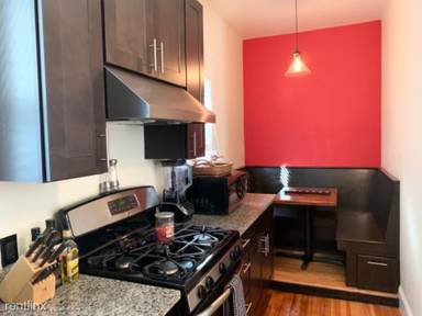Main picture of 343 Spring St