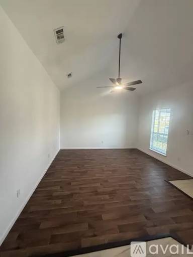 Main picture of 101 Collett Ct