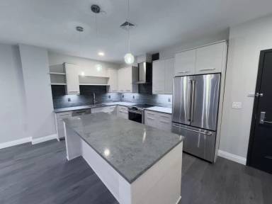 Main picture of 101 Searing Ave