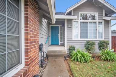 Main picture of 9141 Laguna Springs Way