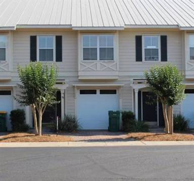 Main picture of 311 Mattie M Kelly Blvd