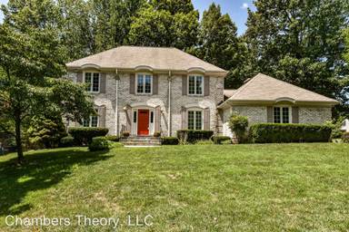 Main picture of 7844 Belleflower Dr