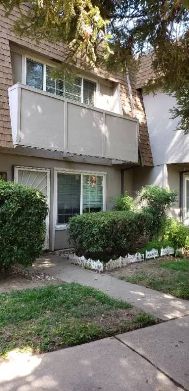 Main picture of 8860 La Riviera Dr