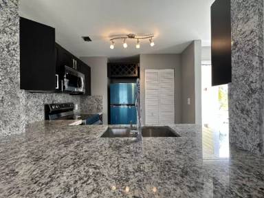 Main picture of 3405 NW 44th St