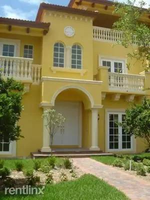Main picture of 435 NE 69th Cir