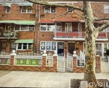 Main picture of 59 E Th St