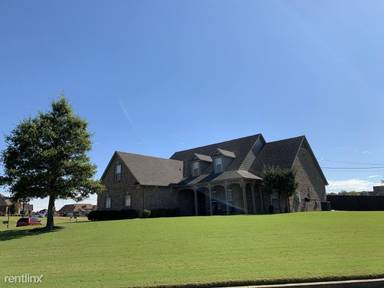 Main picture of 127 Julia Ann Dr