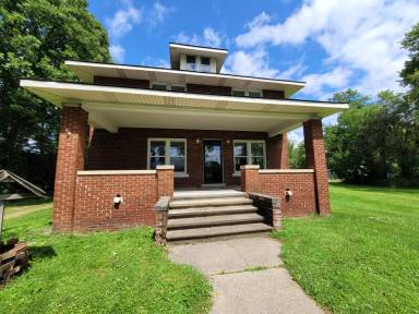 Main picture of 22255 Hall Rd