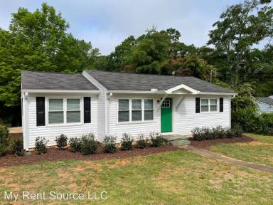 Main picture of 16 Elm Cir