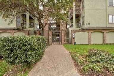 Main picture of 807 W 25th St