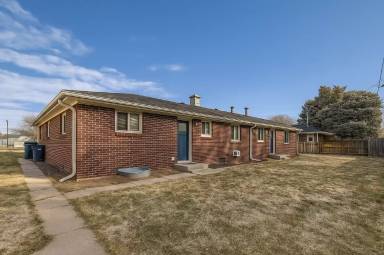 Main picture of 5250 East Warren Avenue