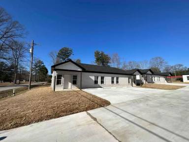 Main picture of 526 Bowser Rd