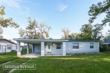 Main picture of 5129 Columbus Ave