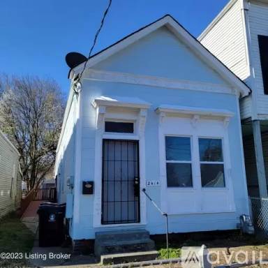 Main picture of 2402 Saint Xavier St