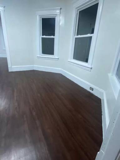 Main picture of 14 Crown St