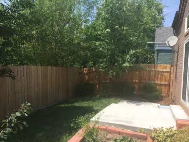 Main picture of 2677 S Deframe Cir