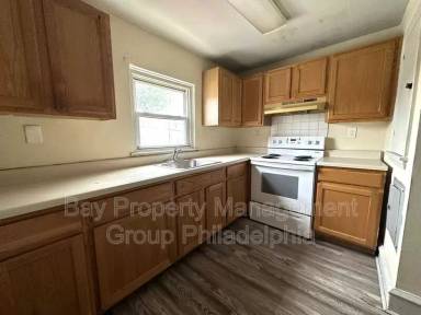 Main picture of 300 Macdade Blvd