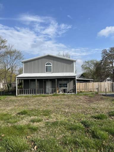 Main picture of 1415 W Walnut St