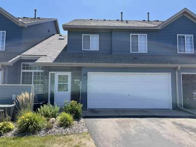 Main picture of 2083 Willow Cir