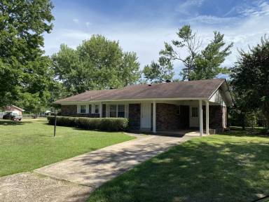 Main picture of 300 W Greenfield Dr