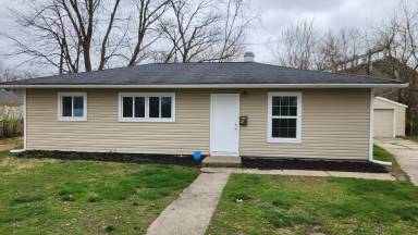 Main picture of 3 Edwin Ct