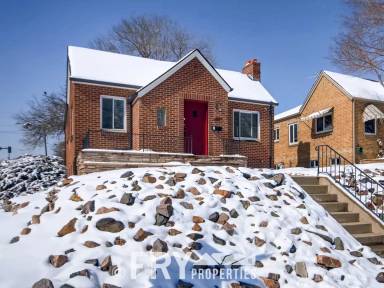 Main picture of 4601 Eliot St