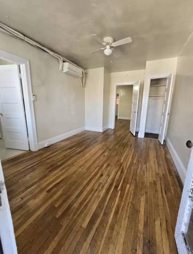 Main picture of 608 N Arthur Ashe Blvd