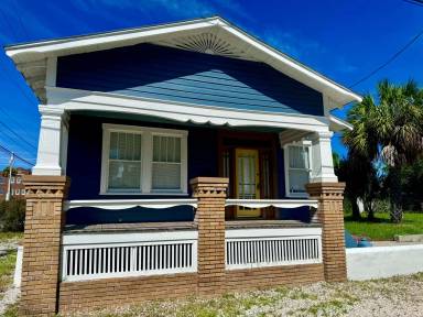 Main picture of 1302 N 23rd St