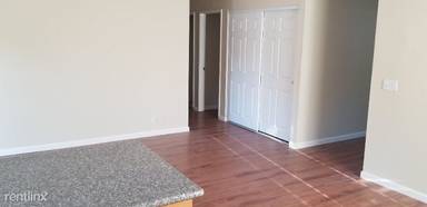 Main picture of 910 La Cruz Ln