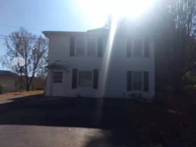 Main picture of 1004 1/2 Milligan Hwy