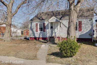 Main picture of 38 W Hygeia Ave