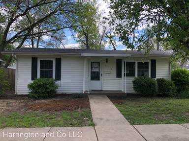 Main picture of 715 W 4th St