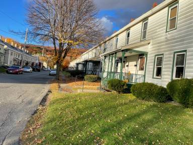 Main picture of 40 Taft St