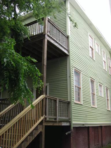 Main picture of 112 E Duffy St