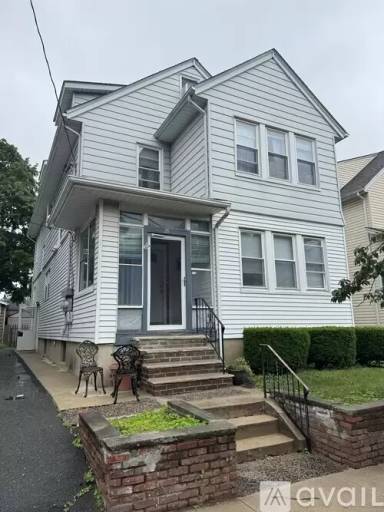 Main picture of 26 Division Ave