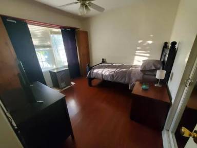 Main picture of 6634 Yarmouth Ave