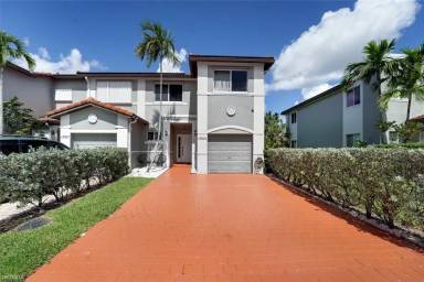 Main picture of 12925 SW 28th Ct