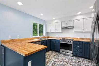 Main picture of 4646 Phillips Rd SE